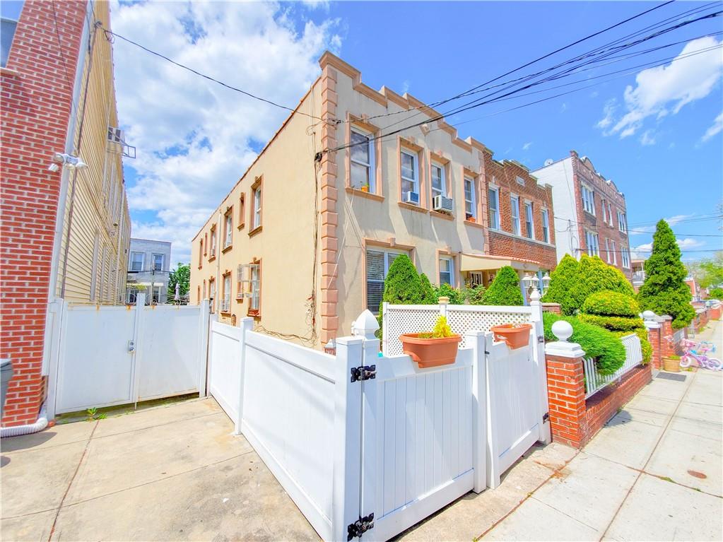 134 Bay 38th Street Bensonhurst Brooklyn NY 11214