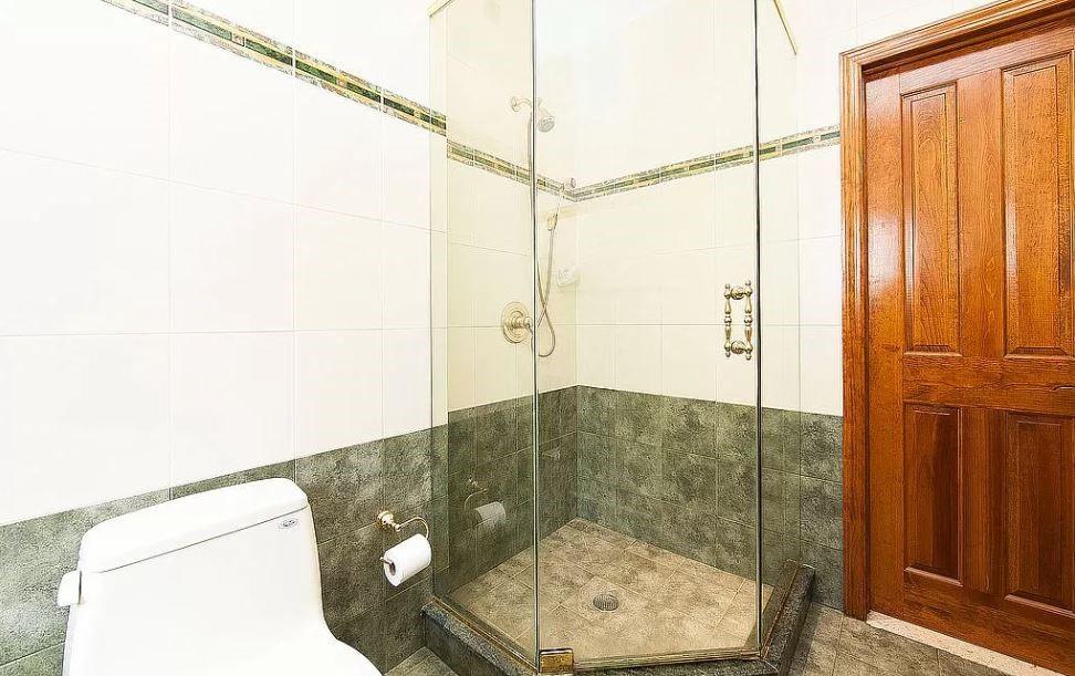 1415 East 4th Street Midwood Brooklyn NY 11230