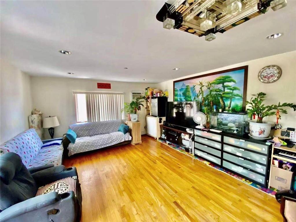 7506 16th Avenue Bensonhurst Brooklyn NY 11214