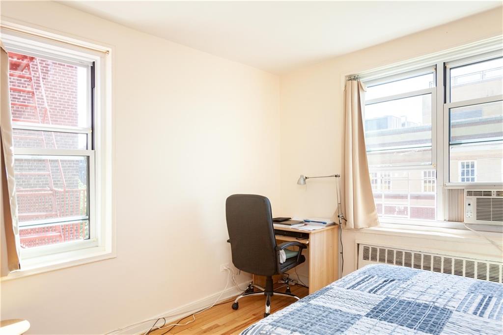 34-15 74th Street 5D Jackson Heights Queeens, NY 11372