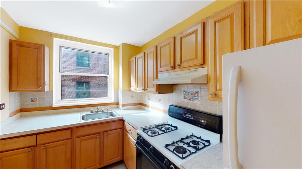495 East 7th Street Kensington Brooklyn NY 11218