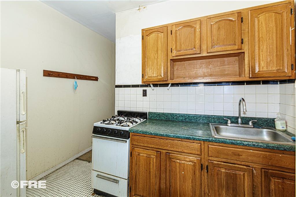 783 Saint Johns Place Crown Heights Brooklyn, NY 11216