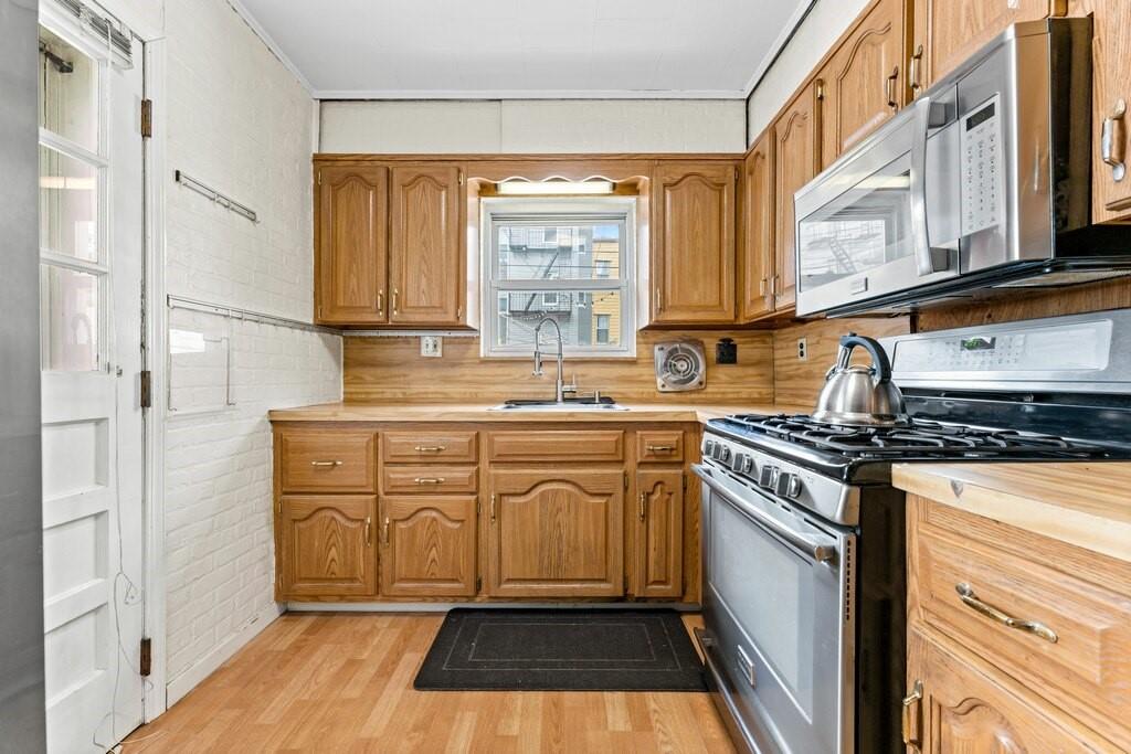 225 Monitor Street Greenpoint Brooklyn NY 11222