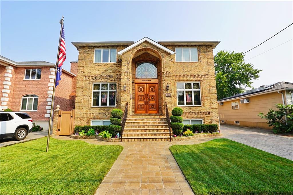 941 Sheldon Avenue Woodrow Staten Island NY 10309 - Brooklyn 4U