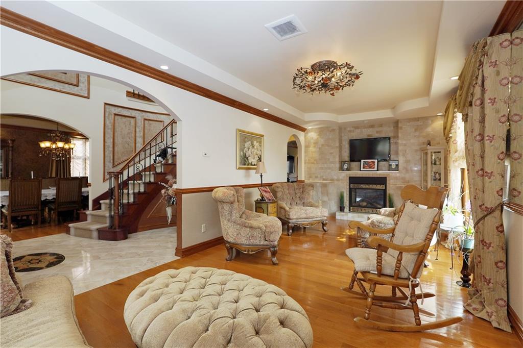 941 Sheldon Avenue Woodrow Staten Island NY 10309 - Brooklyn 4U