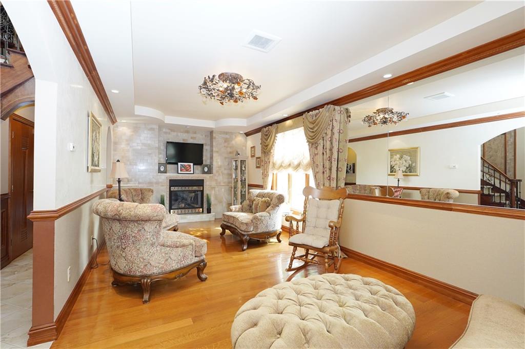941 Sheldon Avenue Woodrow Staten Island NY 10309 - Brooklyn 4U