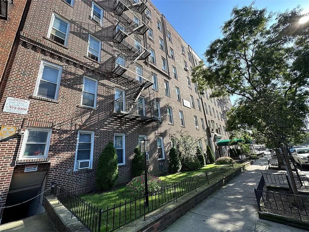 9031 Fort Hamilton Parkway Bay Ridge Brooklyn NY 11209