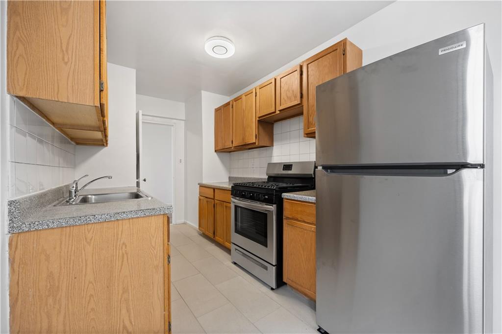 2620 Ocean Parkway Gravesend Brooklyn NY 11235