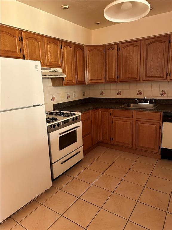 49 Paerdegat 4th Street Canarsie Brooklyn NY 11236