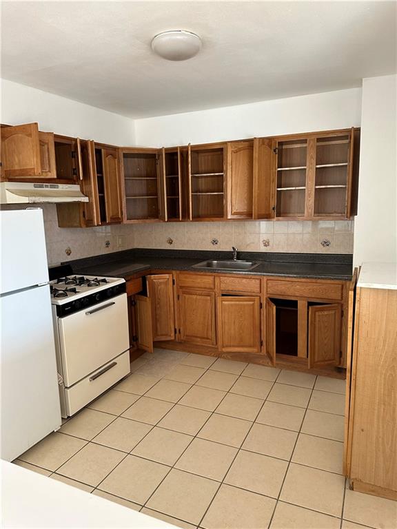 49 Paerdegat 4th Street Canarsie Brooklyn NY 11236