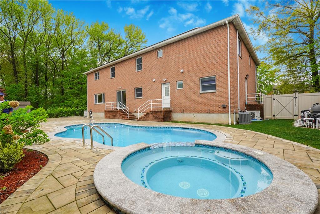 412 Albourne Avenue Prince's Bay Staten Island NY 10309