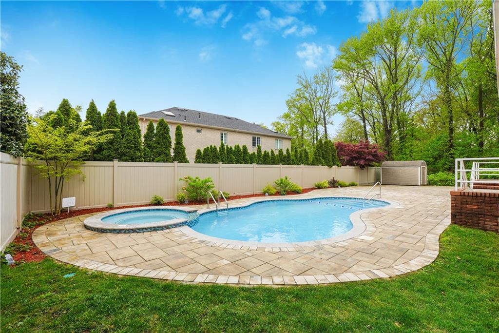 412 Albourne Avenue Prince's Bay Staten Island NY 10309