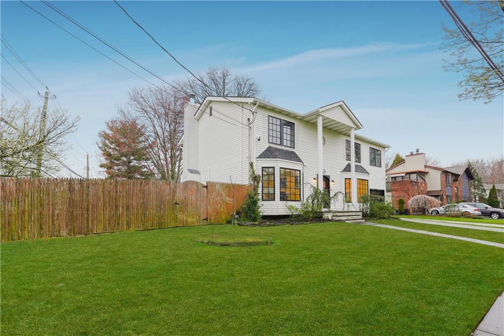 8 Parkwood Avenue Prince's Bay Staten Island NY 10309
