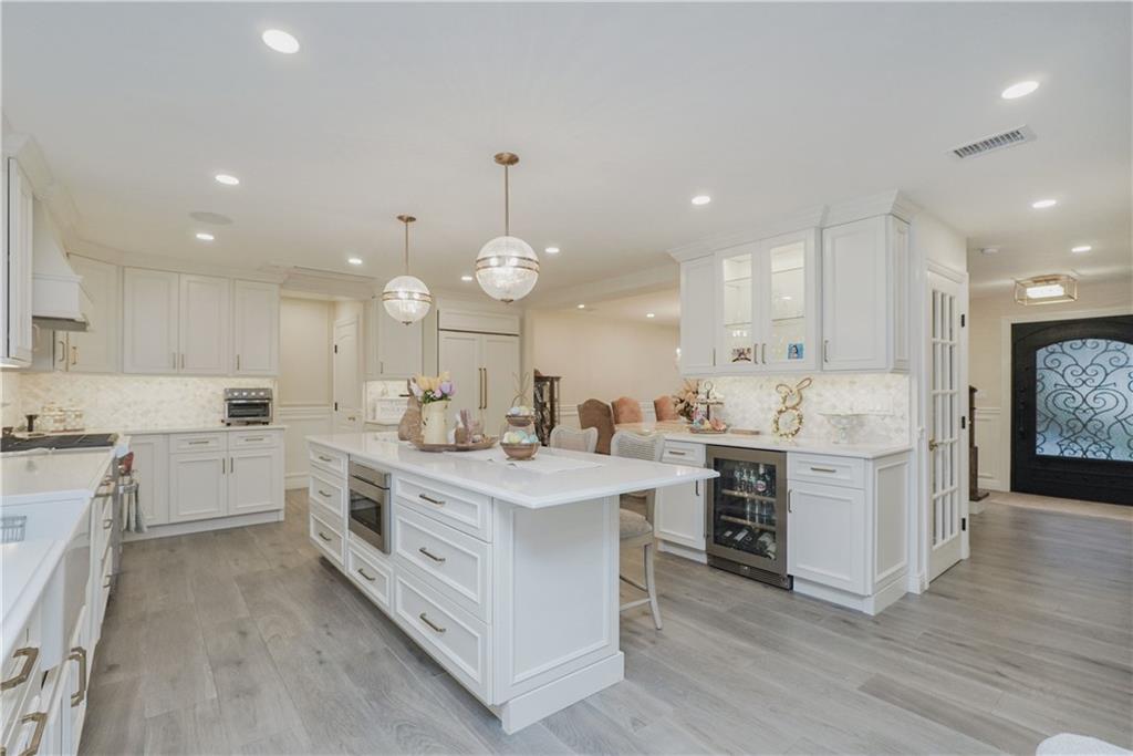8 Parkwood Avenue Prince's Bay Staten Island NY 10309