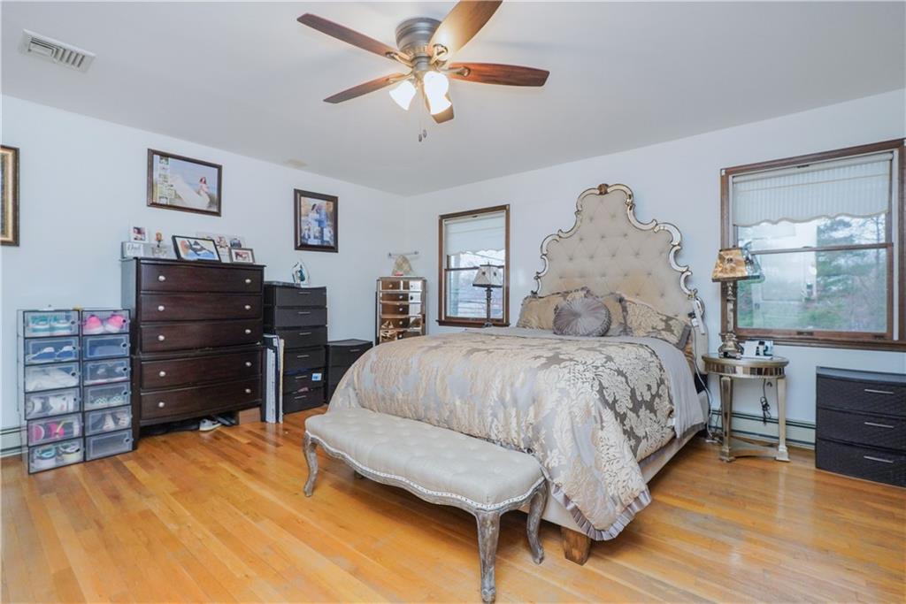 8 Parkwood Avenue Prince's Bay Staten Island NY 10309