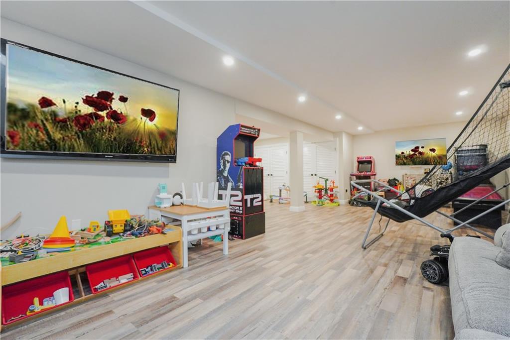 8 Parkwood Avenue Prince's Bay Staten Island NY 10309