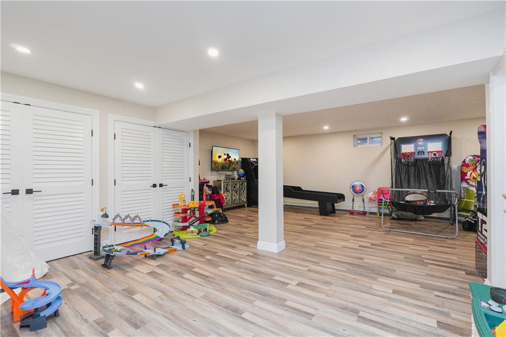 8 Parkwood Avenue Prince's Bay Staten Island NY 10309
