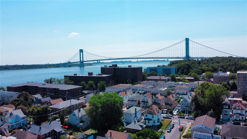 82 Maryland Avenue Rosebank Staten Island NY 10305