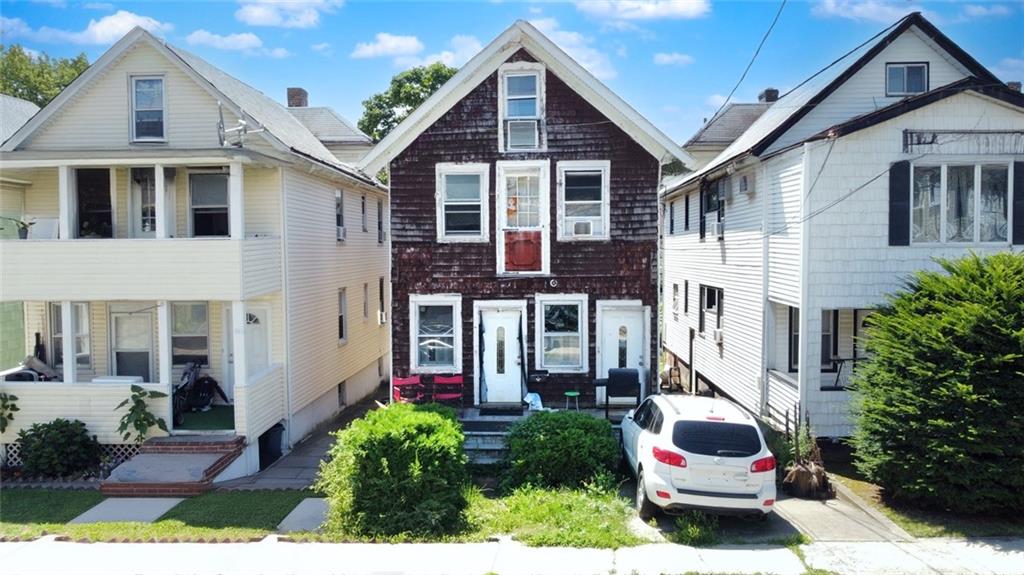 82 Maryland Avenue Rosebank Staten Island NY 10305