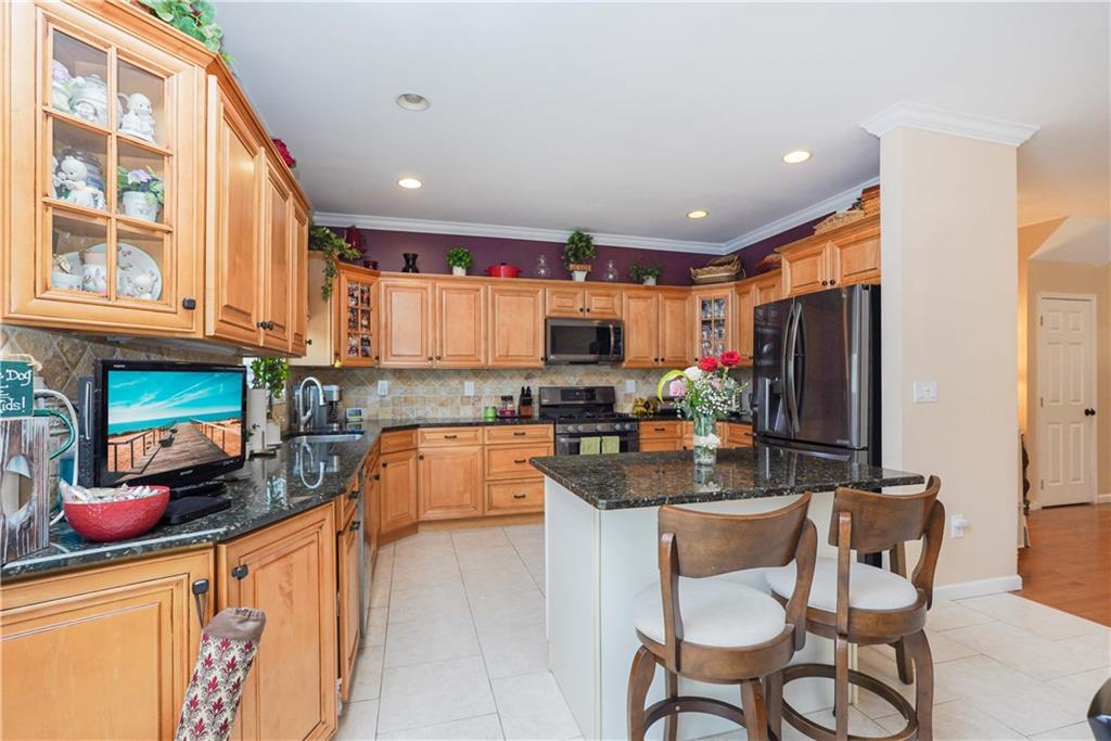 364 Peter Avenue Oakwood Staten Island NY 10306