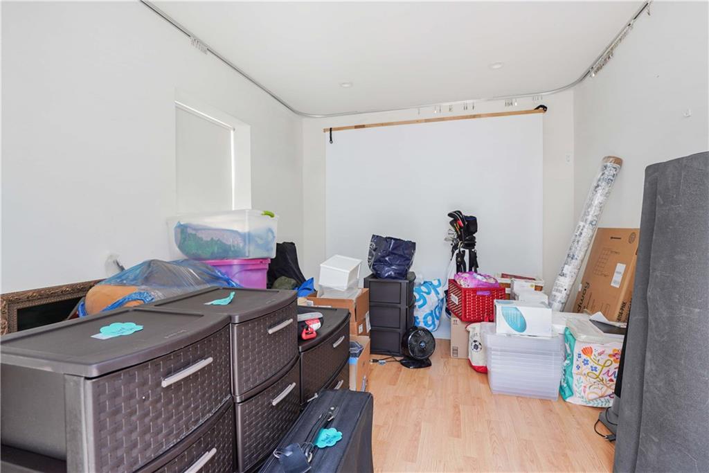 364 Peter Avenue Oakwood Staten Island NY 10306