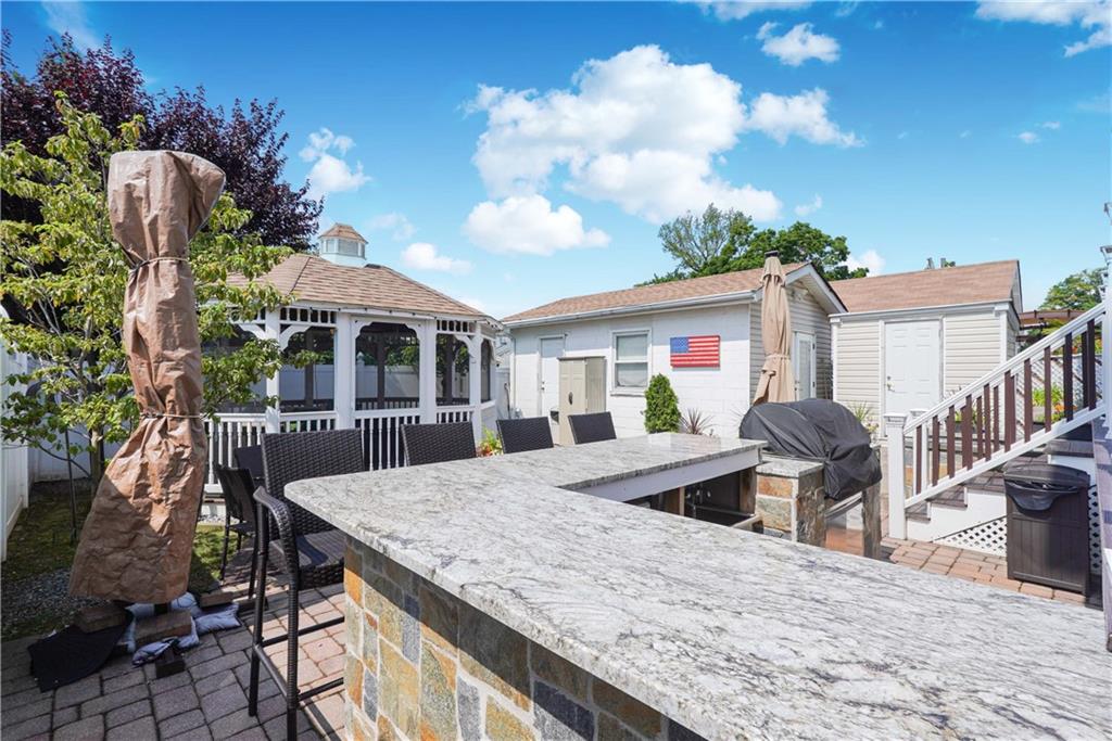 364 Peter Avenue Oakwood Staten Island NY 10306