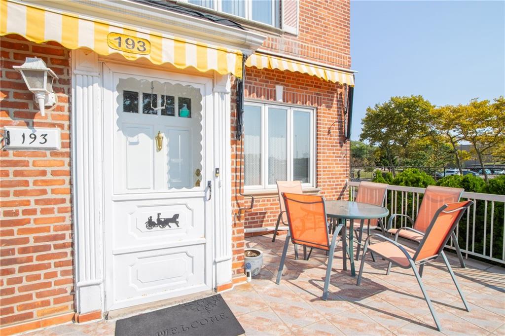 193 Pembroke Street Manhattan Beach Brooklyn NY 11235