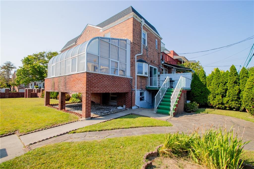193 Pembroke Street Manhattan Beach Brooklyn NY 11235