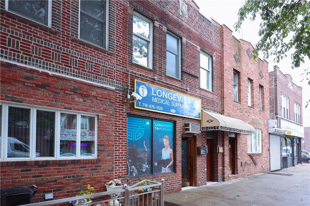 7315 20th Avenue Bensonhurst Brooklyn NY 11204