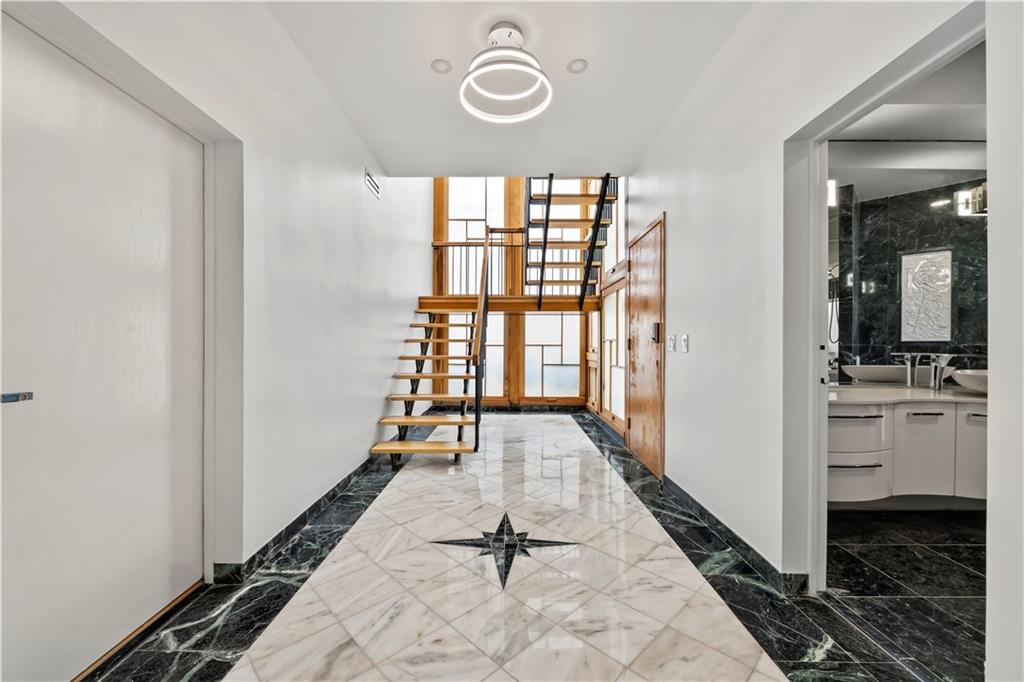 118 Girard Street Manhattan Beach Brooklyn NY 11235