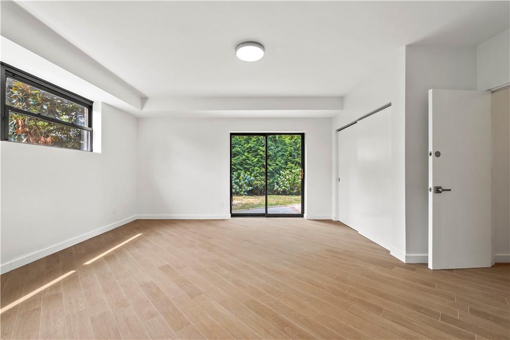 118 Girard Street Manhattan Beach Brooklyn NY 11235