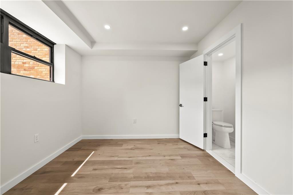 118 Girard Street Manhattan Beach Brooklyn NY 11235