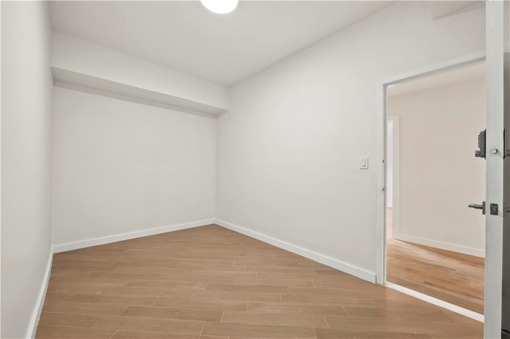 118 Girard Street Manhattan Beach Brooklyn NY 11235