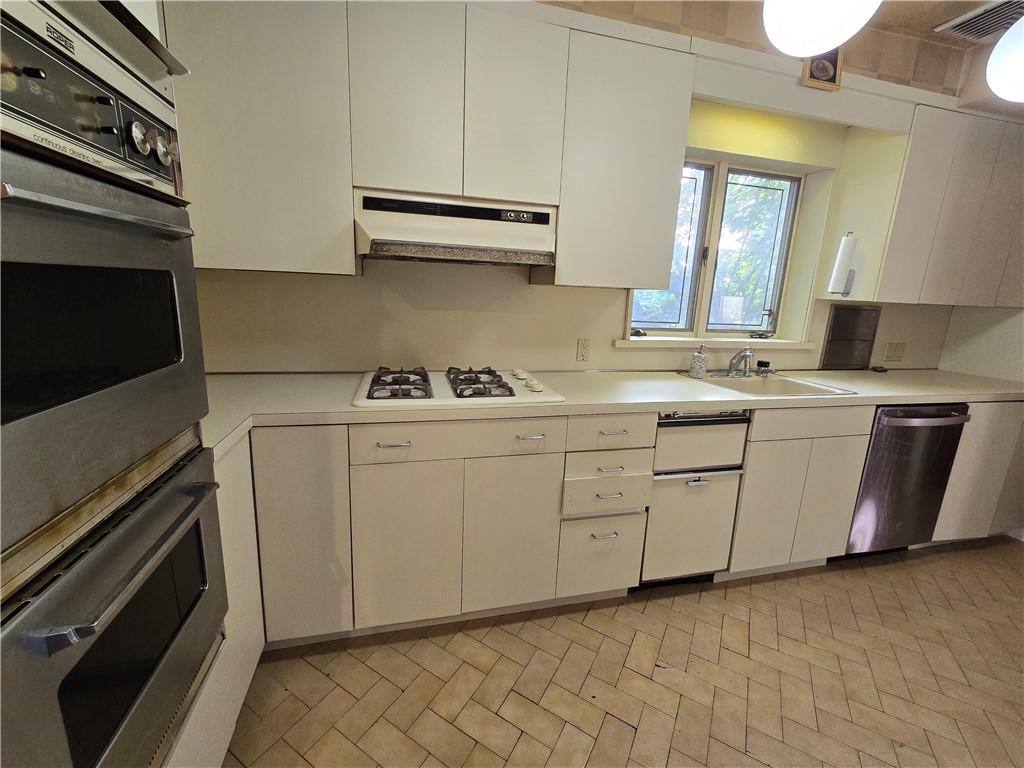 3380 Bedford Avenue Midwood Brooklyn NY 11210