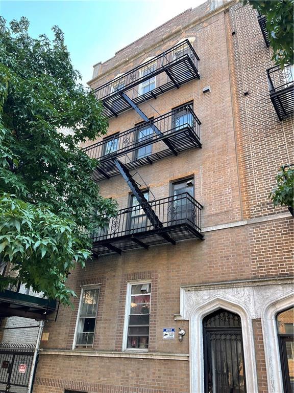 842 43rd Street Sunset Park Brooklyn NY 11232