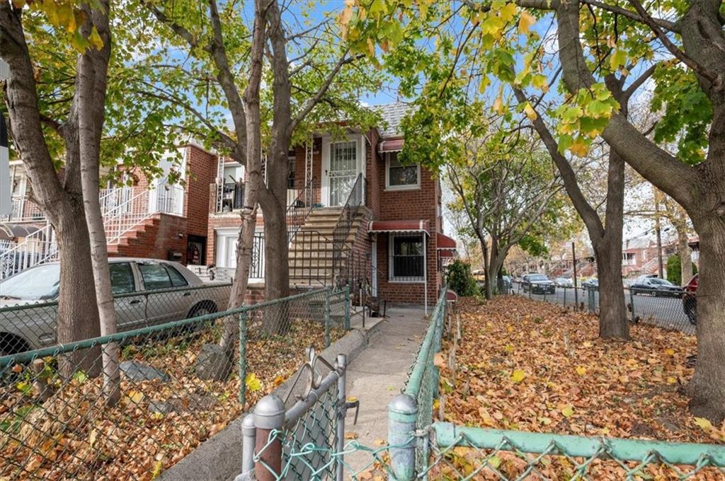 9823 Seaview Avenue Canarsie Brooklyn NY 11236