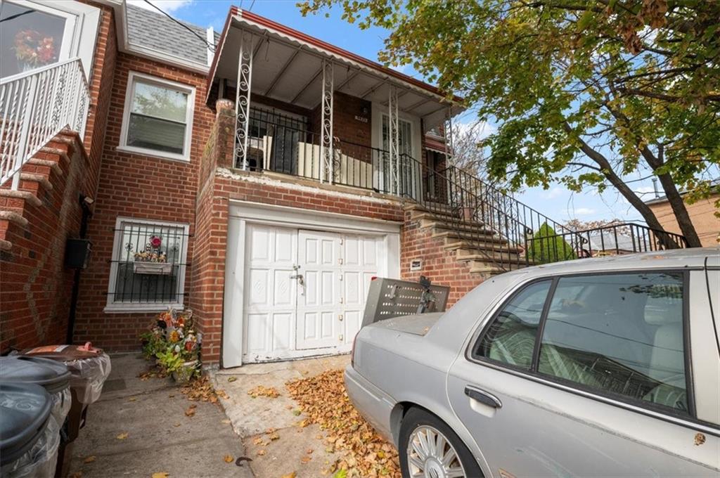 9823 Seaview Avenue Canarsie Brooklyn NY 11236