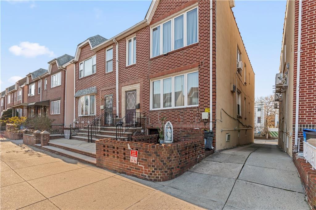 40 Bay 7th Street Dyker Heights Brooklyn NY 11228