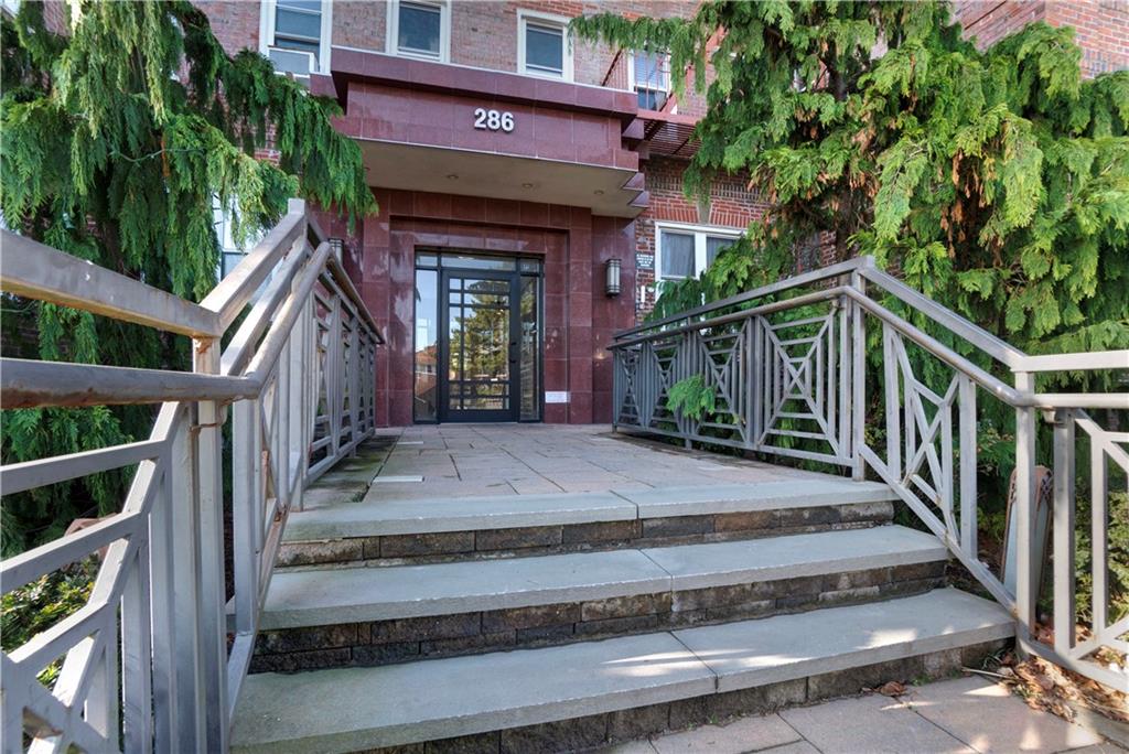 286 Corbin Place Manhattan Beach Brooklyn NY 11235