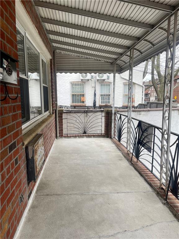 33 Avenue V Gravesend Brooklyn NY 11223