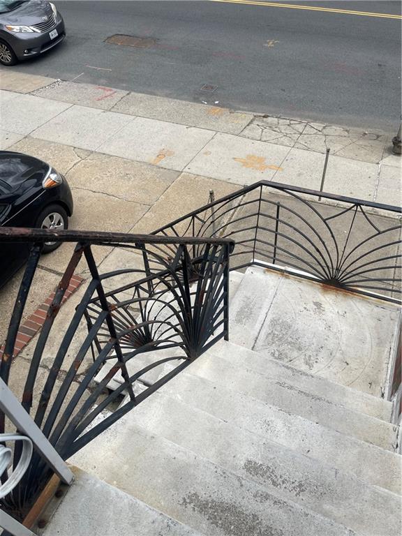 33 Avenue V Gravesend Brooklyn NY 11223