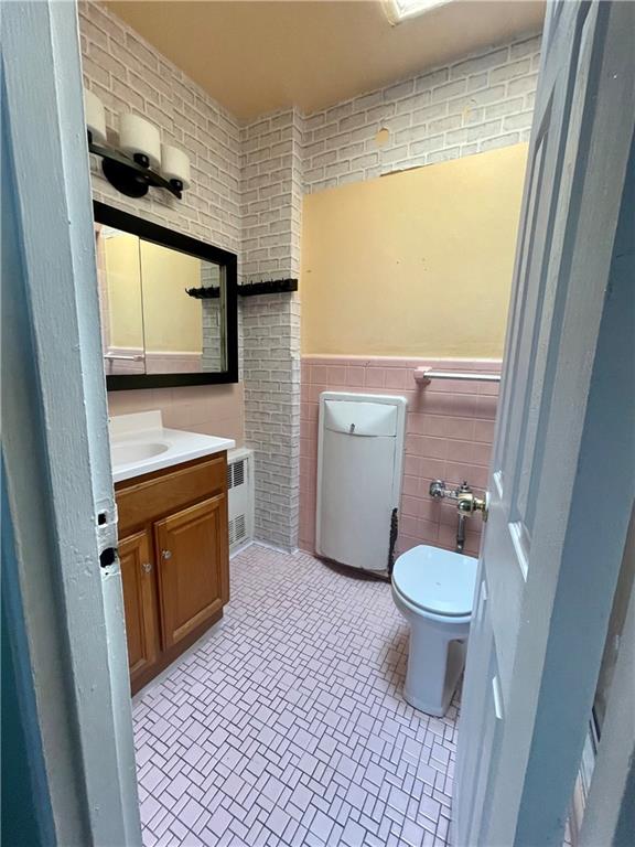 33 Avenue V Gravesend Brooklyn NY 11223