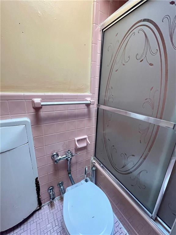 33 Avenue V Gravesend Brooklyn NY 11223