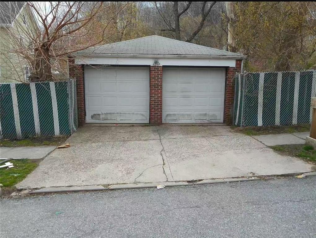 976 Van Duzer Street Grymes Hill Staten Island NY 10304