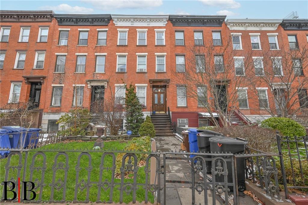 22 4th Place Carroll Gardens Brooklyn NY 11231