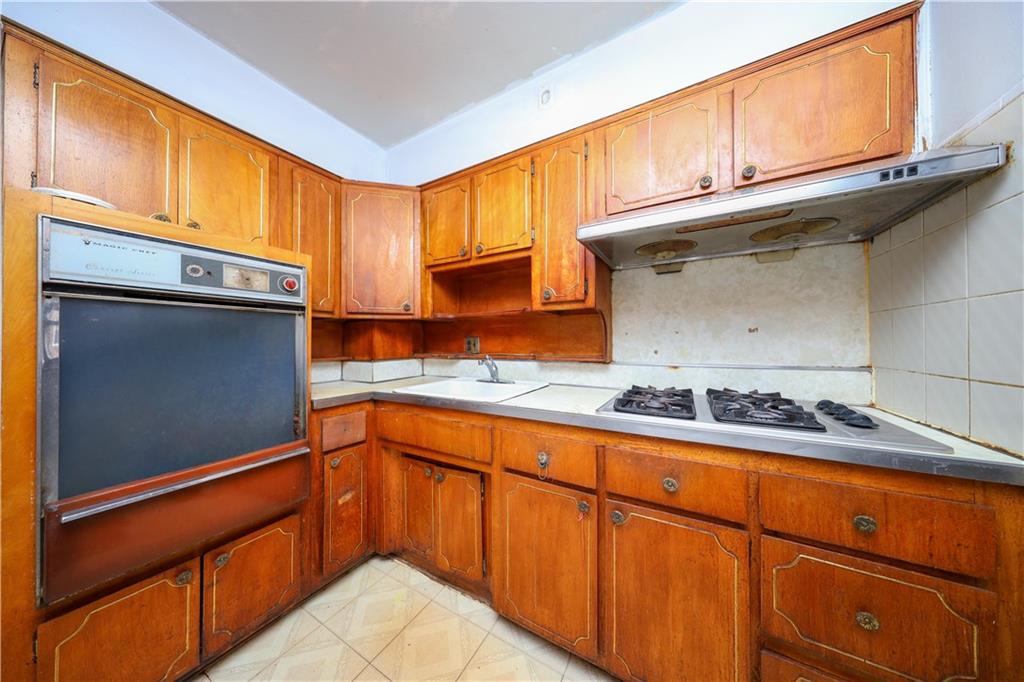 1350 66th Street Dyker Heights Brooklyn NY 11219