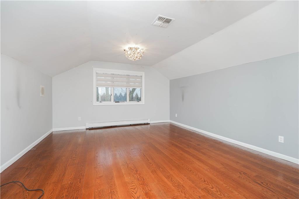 19 Luna Circle Annadale Staten Island NY 10312