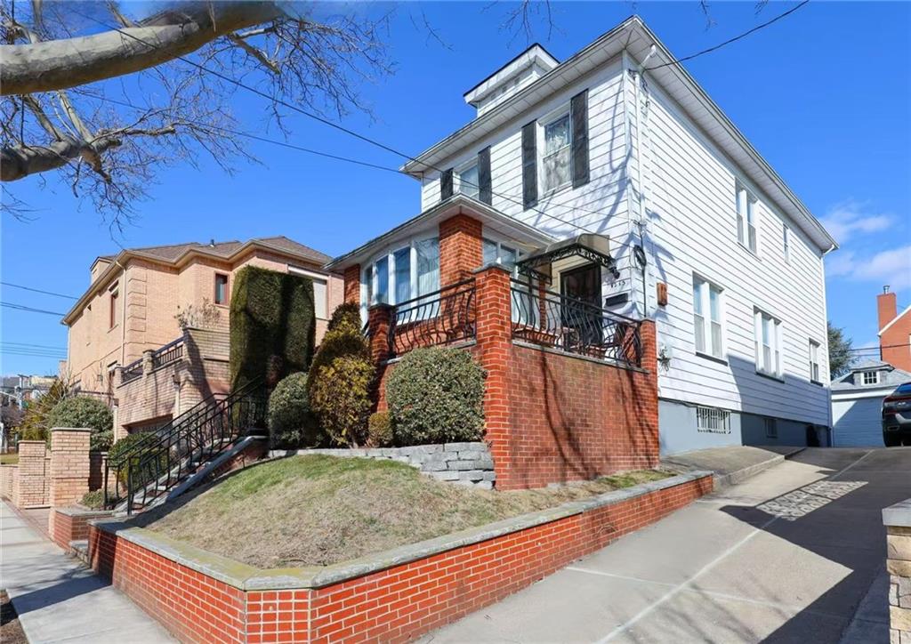 1213 84th Street Dyker Heights Brooklyn NY 11228