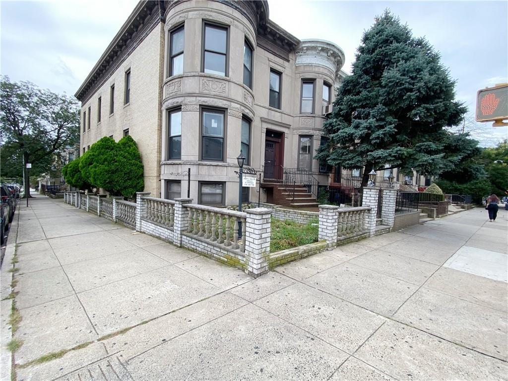 4801 Fort Hamilton Parkway Sunset Park Brooklyn NY 11219