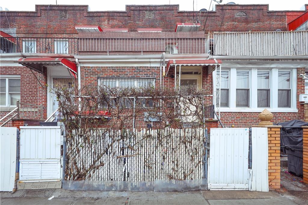 152 Neptune Avenue Brighton Beach Brooklyn NY 11235